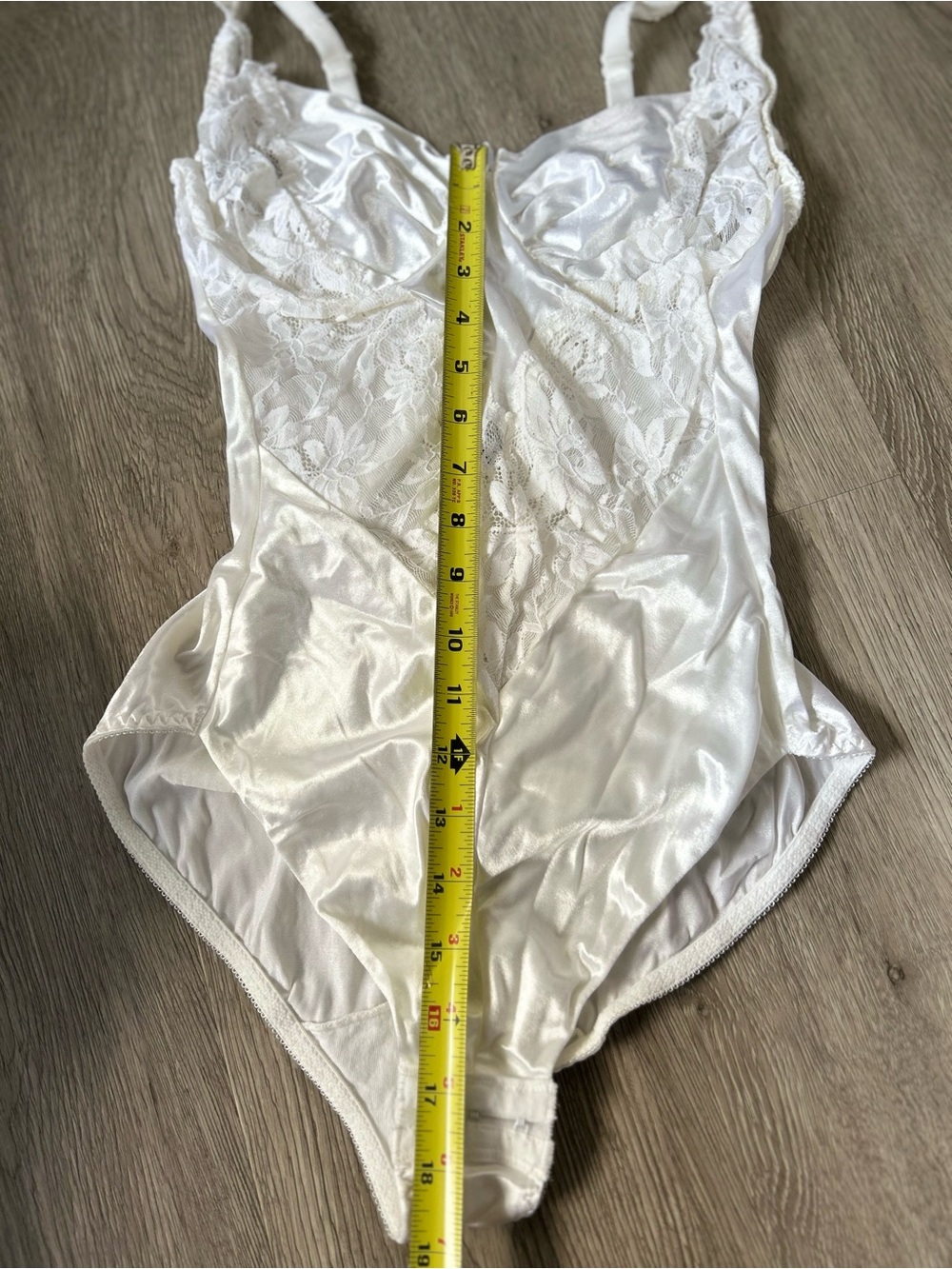 White Satin and Lace Vintage DIM teddy Lingerie - Picture 6 of 7